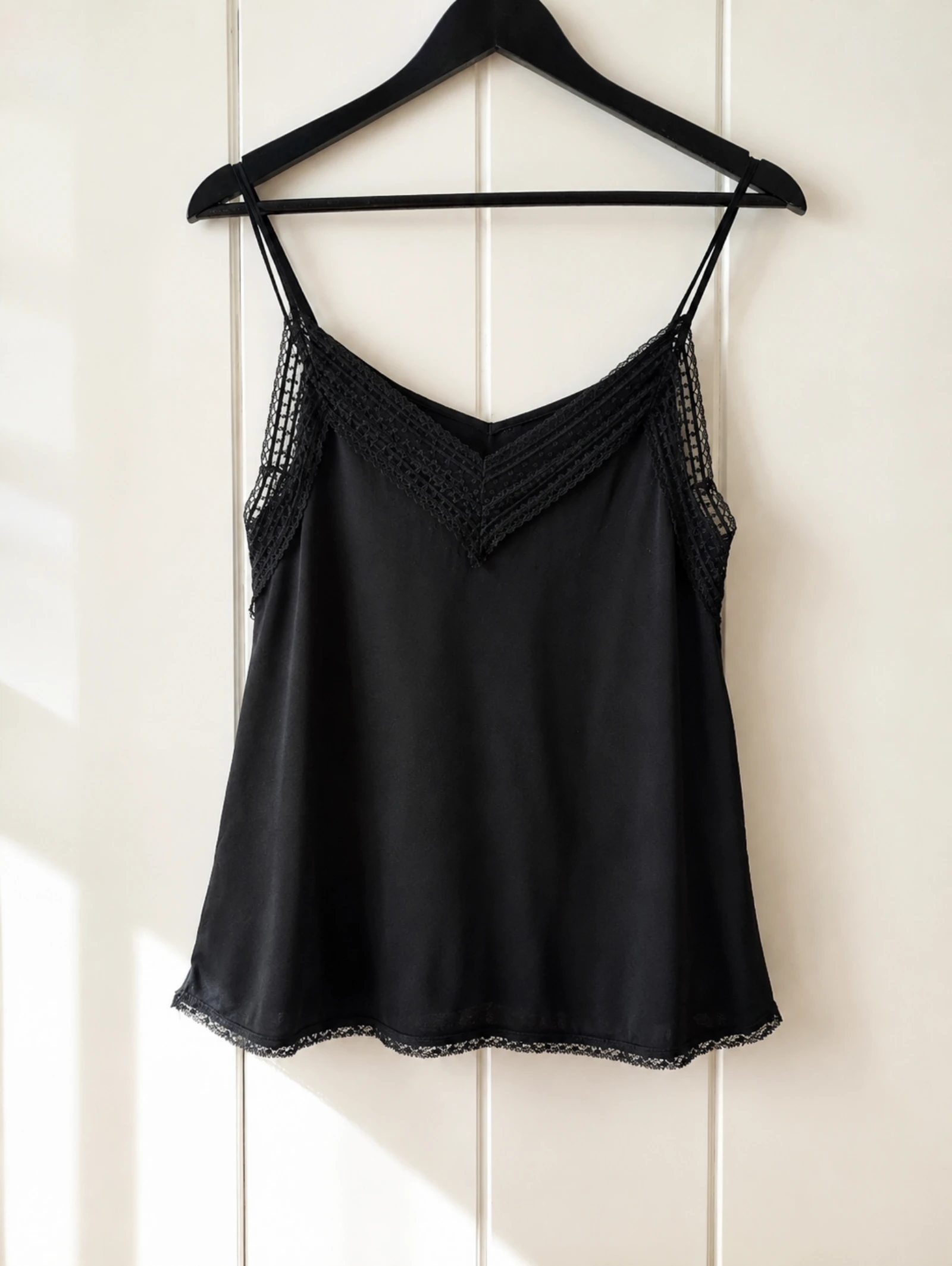 Camiseta lencera negra Stradivarius talla S